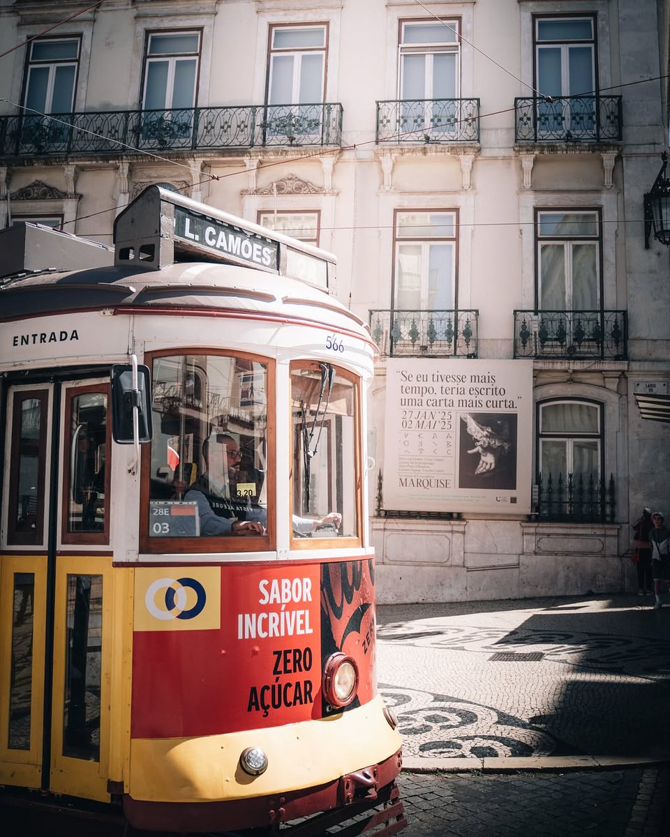 𝐃𝐢𝐝 𝐲𝐨𝐮 𝐤𝐧𝐨𝐰 Lisbon was one of the early cities to implement electric trams in the late 19th century? Lisbon's first electric tramway began operating on August 31, 1901. 

#VisitLisboa 
visitlisboa.com 
📍 Lisboa
📷  @pictureknak