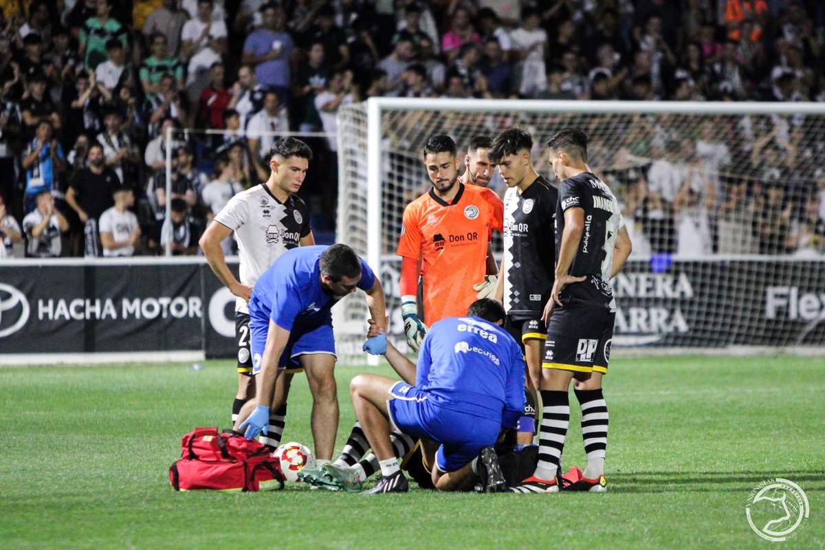 Pedro_V_Merino's tweet photo. 🔚24-25
Temporada llena de emociones, experiencias, aprendizaje y vivencias personales que ayudan a crecer.
No perdamos la ESENCIA de lo que siempre hemos sido pero no dejemos de CREER en todo lo que podemos ser. HUMILDAD, COMPROMISO, AMBICIÓN, CORAJE Y LUCHA.
@UnionistasCF 🖤🤍 https://t.co/TZc8qSd0KV