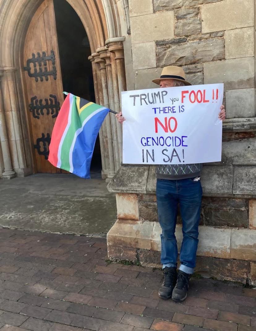 CollenGwebu's tweet photo. Messages directed to Donald Trump. https://t.co/ajOMuWIGBX
