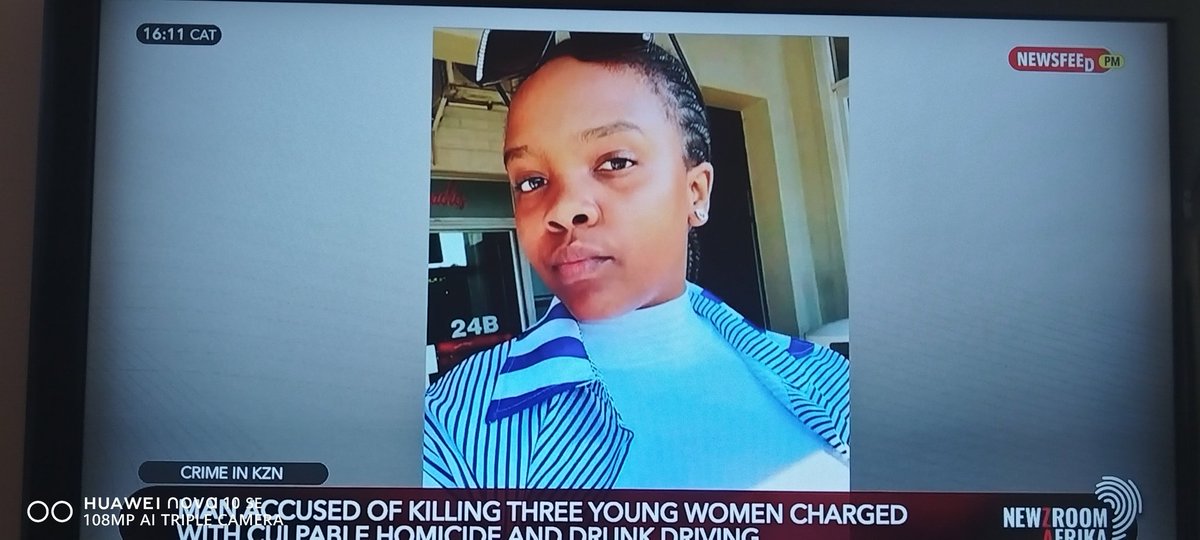mankisa's tweet photo. @ComunistaOpres4 The whites are also killing blacks, &amp; instead of saying it's crime in SA, they say it's white genocide n whn its black dying its jst crime. A white farmer killed people n fed their pigs with those blacks, right now white farmer ran on 3 ladies frm school n killed them #VivaMalema https://t.co/41wGSCHEQH
