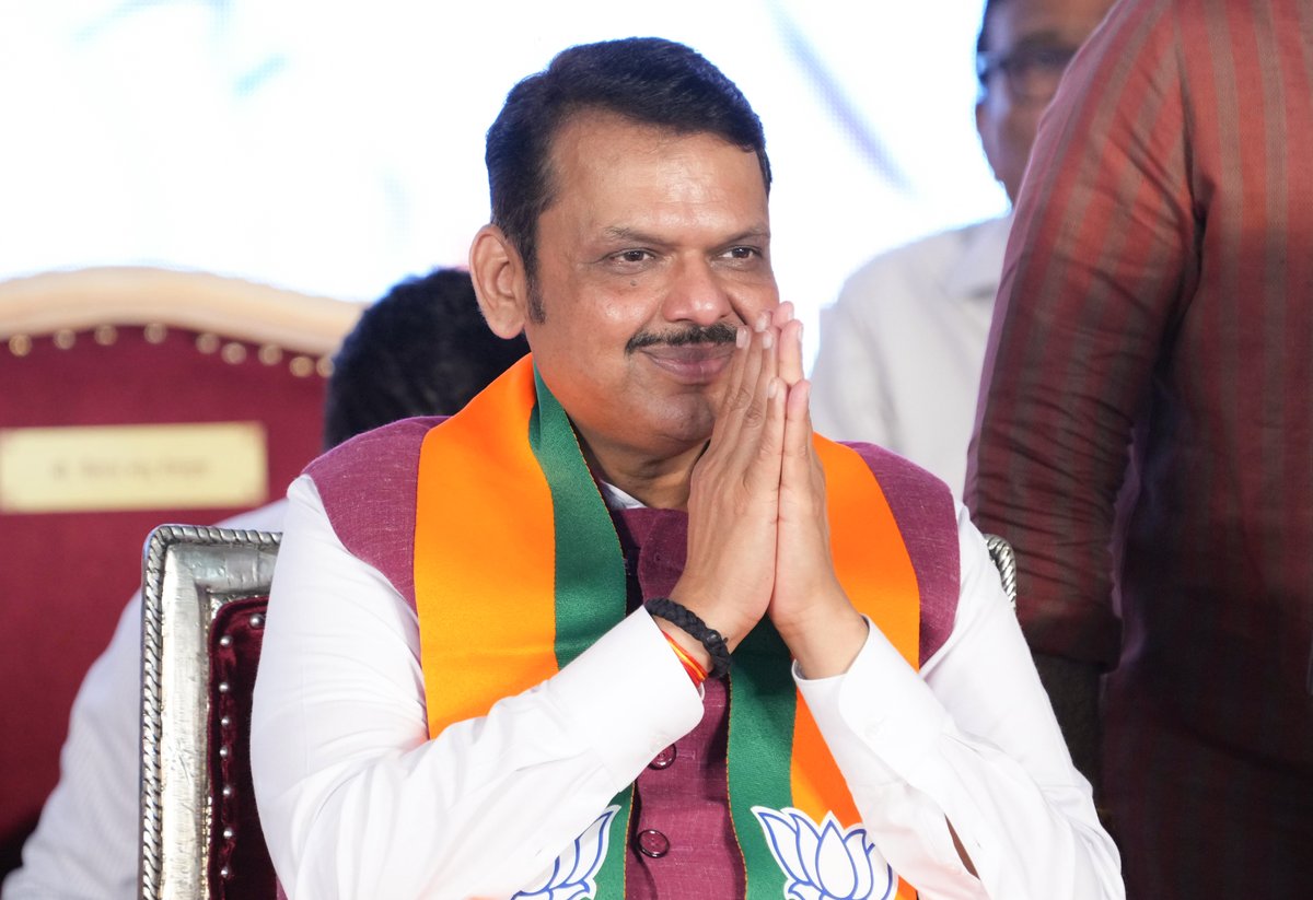 Devendra Fadnavis tweet media