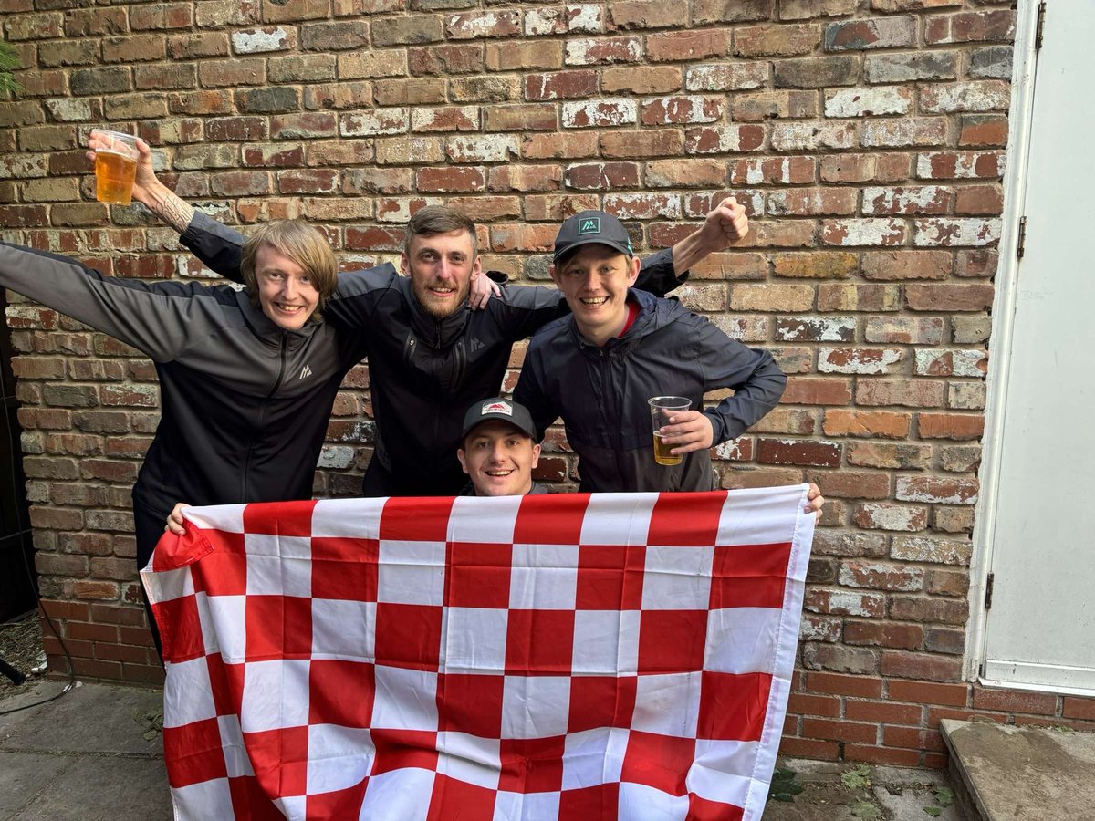 joeldean10's tweet photo. Champions 🏆🔴 https://t.co/1WD2AnlChP