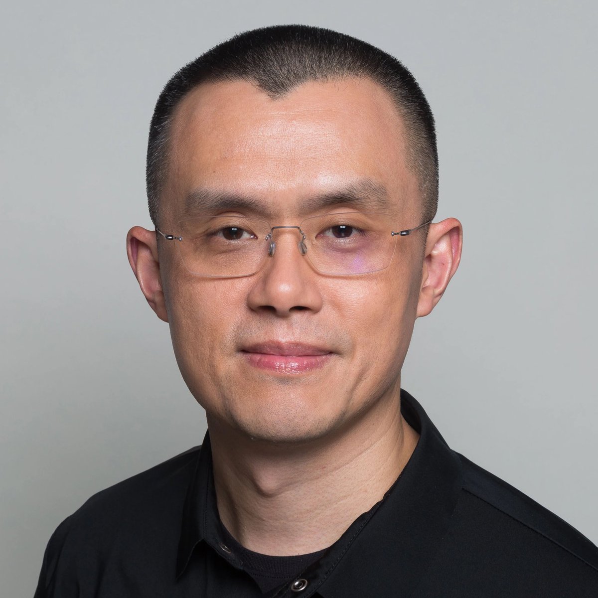 WhaleInsider's tweet photo. JUST IN: Binance launches “Live Trading” on Binance Square, letting users watch and interact with creators’ real-time trading streams. https://t.co/HyS8fh08ZX