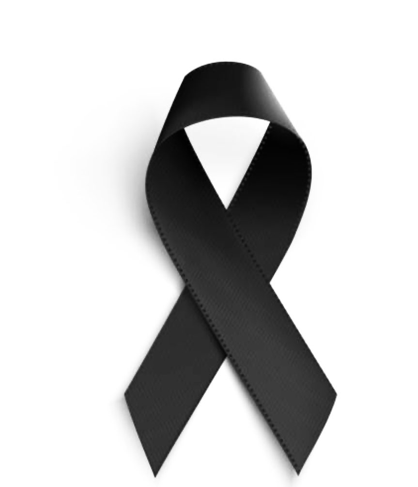 ⚫️ L'Ajuntament convoca un minut de silenci demà dimarts a les 12 h en senyal de condol per la mort d’un bomber del
Parc de Bombers de Pineda de Mar en un incendi ocorregut ahir en un hotel de Santa Susanna 

#malgratdemar #bomber