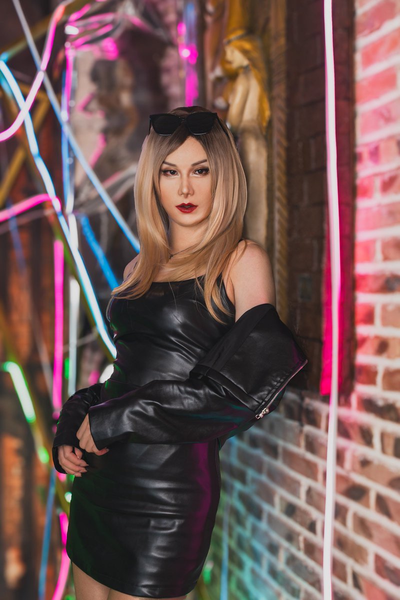 套上女星皮物，享受万众瞩目的快感！
#dreammask #femalemask #女装男子