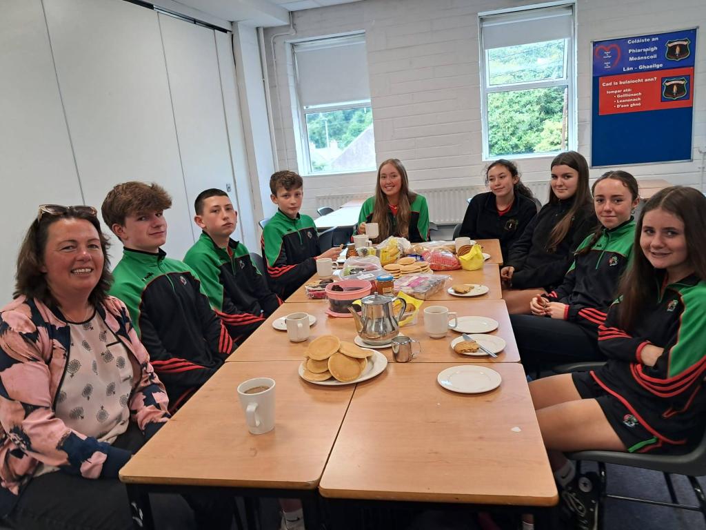 Bhain daltaí Bl2 taitneamh as bricfeasta Gearmáinise maidin inniu!