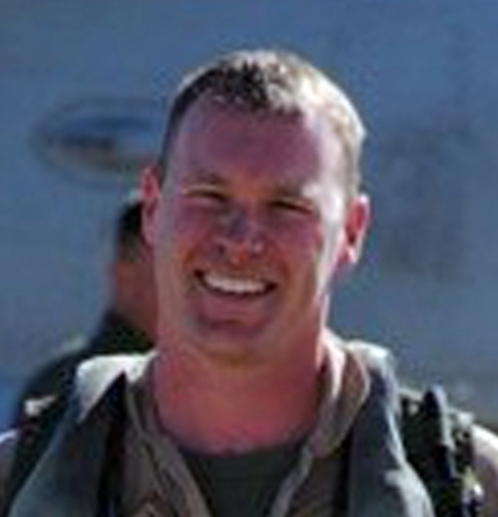 benkohlmann's tweet image. In memoriam:
> Capt Ried Nannen, USMC (1982-2014)
> Maj Taj Sareen, USMC (1981-2015)
> LT Steven Zilberman, USN (1979-2010)
> LT Alison Oubre, USN (1982-2009)
Eternal Father, strong to save;
Whose arm hath bound the restless wave;
Who bidd'st the mighty ocean deep;
Its own…