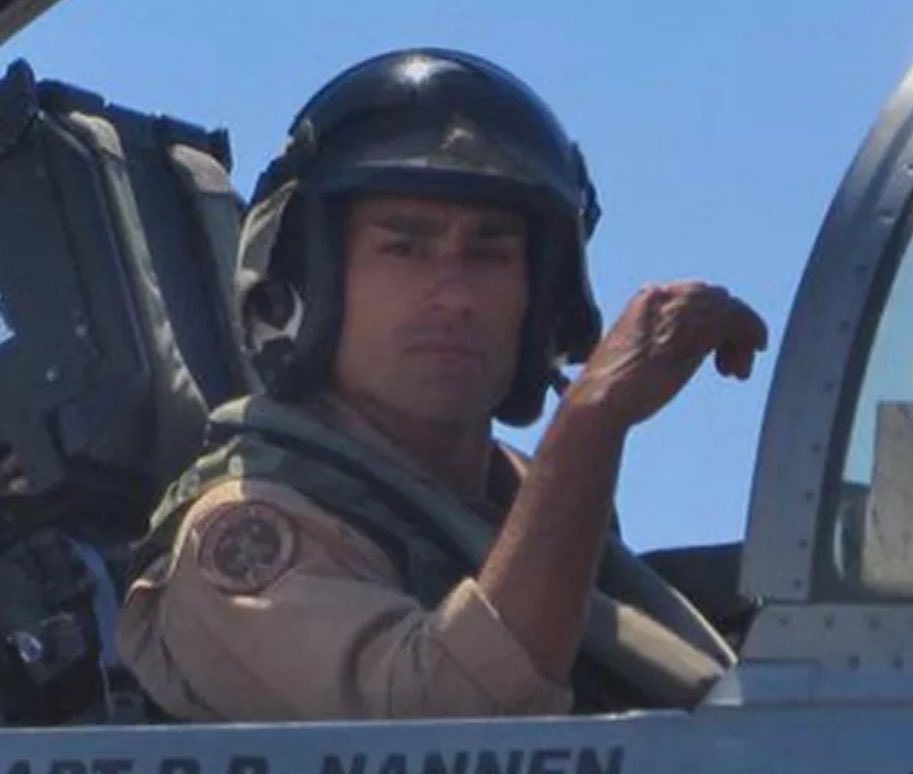 benkohlmann's tweet image. In memoriam:
> Capt Ried Nannen, USMC (1982-2014)
> Maj Taj Sareen, USMC (1981-2015)
> LT Steven Zilberman, USN (1979-2010)
> LT Alison Oubre, USN (1982-2009)
Eternal Father, strong to save;
Whose arm hath bound the restless wave;
Who bidd'st the mighty ocean deep;
Its own…