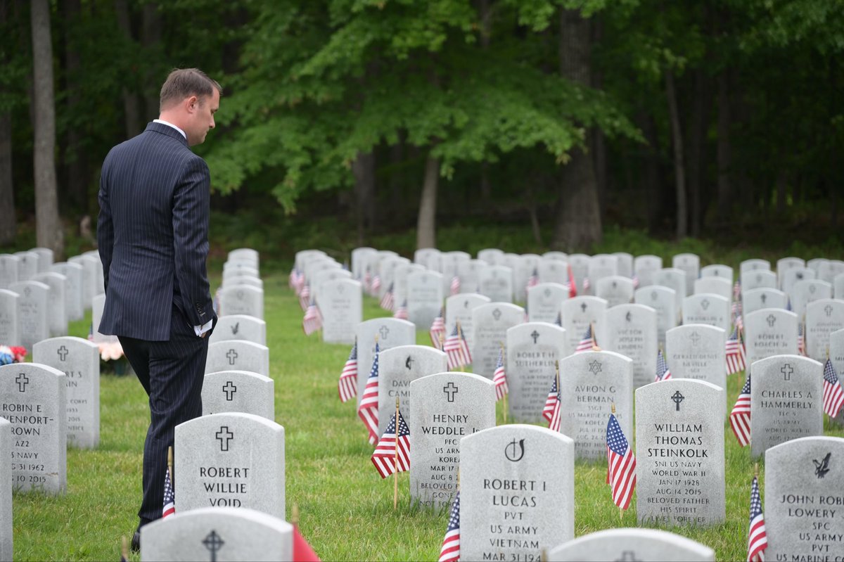 On this solemn day, we remember that what unites us as Americans will always be greater than what divides us.

You don’t see an R or a D on these headstones—you see a flag with 50 stars and 13 stripes.

God bless the brave men and women who laid down their lives on the altar of
