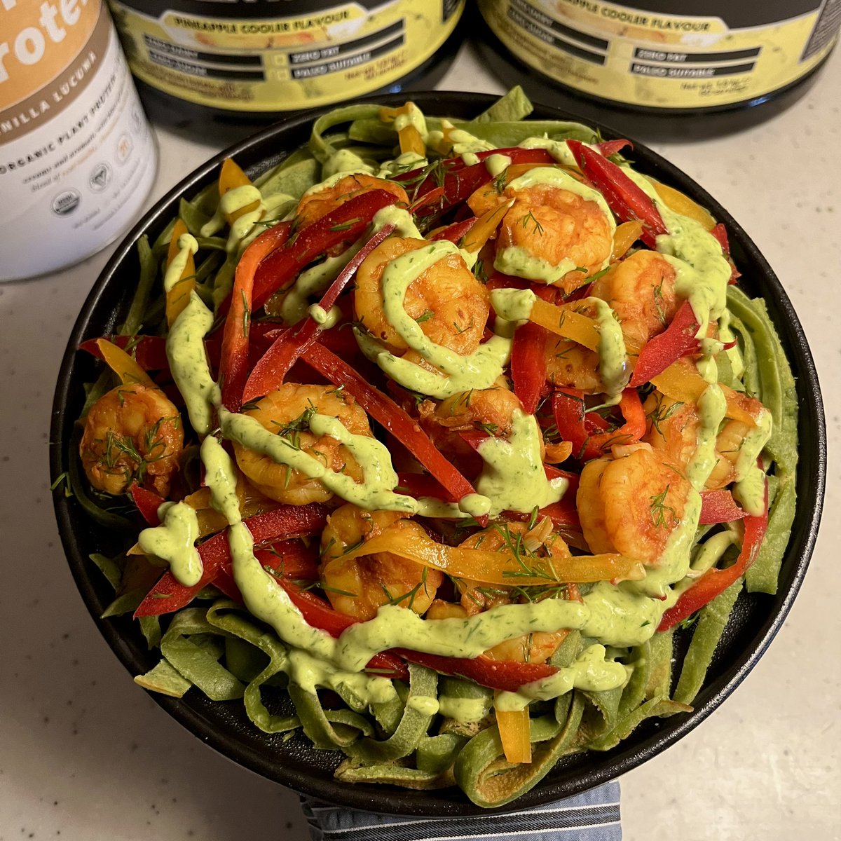 أتمنى يجي اليوم اللي أقدر أعبّر فيه عن أثر التغذية
الصحية علي من جميع النواحي 🍗🥗🍣🍤🥦 !!