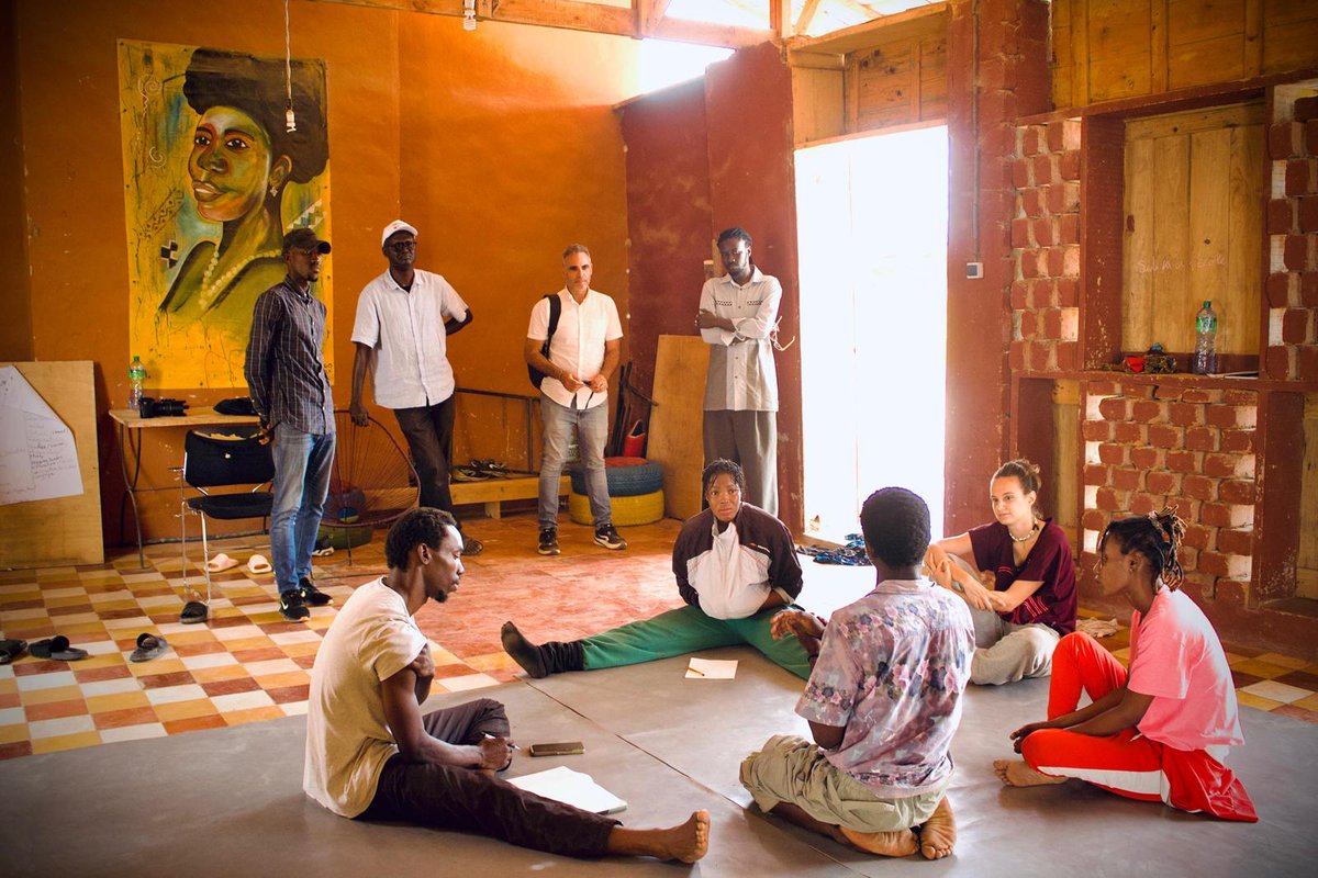 Gouv. de Catalogne en Afrique occidentale tweet media