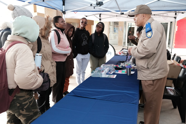 _ArriveAlive's tweet image. Traffic awareness campaign at the Thakaneng Bridge on the Bloemfontein Campus

tinyurl.com/2a8e7w7y

#ArriveAlive #BSafe #BeBetter #RoadSafety 

@UFSweb