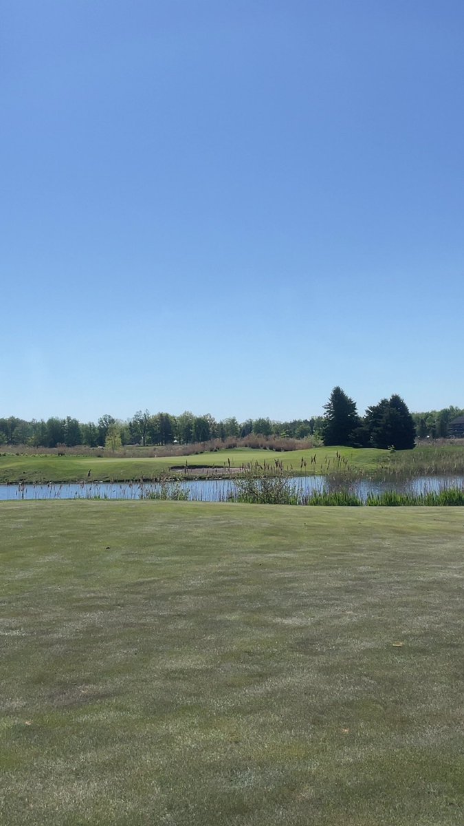 Beautiful Day For Some Terrible Golf 🏌️‍♂️🍻