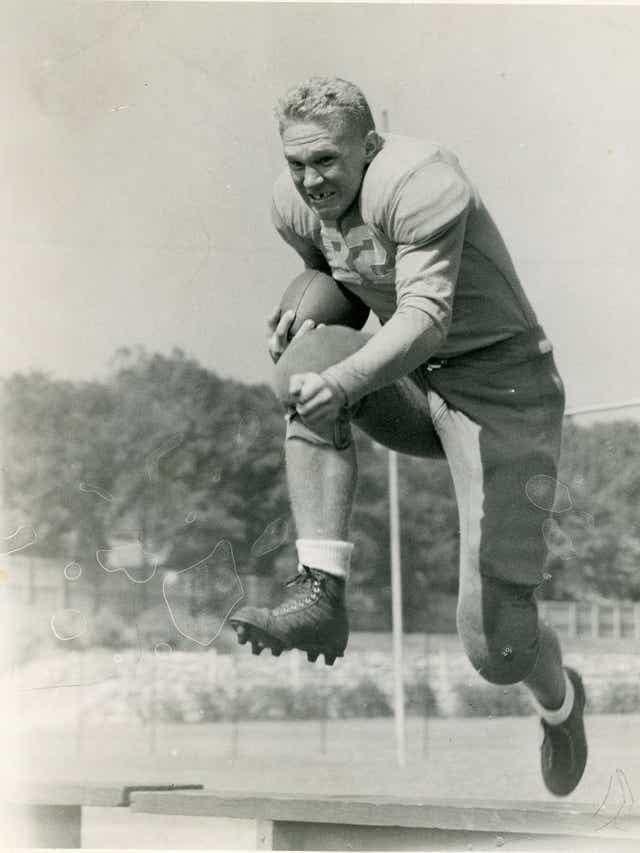 NeylandPress_'s tweet image. Four former Tennessee players made the ultimate sacrifice during WWII. Their numbers have since been retired.

Rudy Klarer - killed in Europe, 1945
Bill Nowling - killed in Europe, 1944
Willis Tucker - killed in Europe, 1944
Clyde Fuson- killed in Europe, 1944