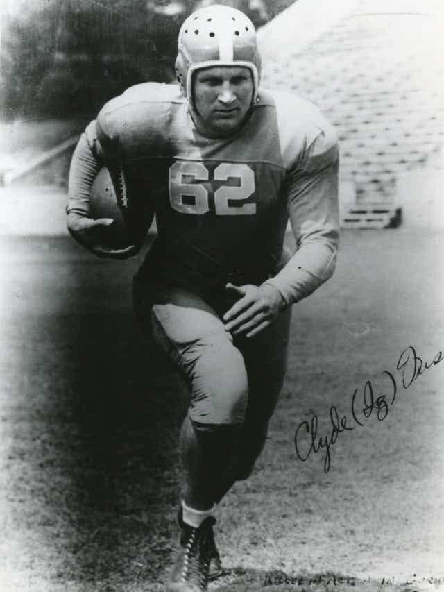 NeylandPress_'s tweet image. Four former Tennessee players made the ultimate sacrifice during WWII. Their numbers have since been retired.

Rudy Klarer - killed in Europe, 1945
Bill Nowling - killed in Europe, 1944
Willis Tucker - killed in Europe, 1944
Clyde Fuson- killed in Europe, 1944