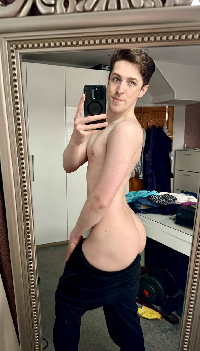 itsben_n's tweet photo. hope everyone had a good weekend!

my page is FREE!👀🍑: https://t.co/y3KjuGYuhE

#gayporn #gay #onlyfans #ass #gayass #gayboys #twink #nsfw https://t.co/5AFbiYq2xz