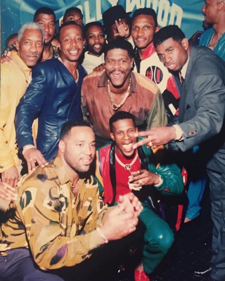 ChitChatComm tweet media