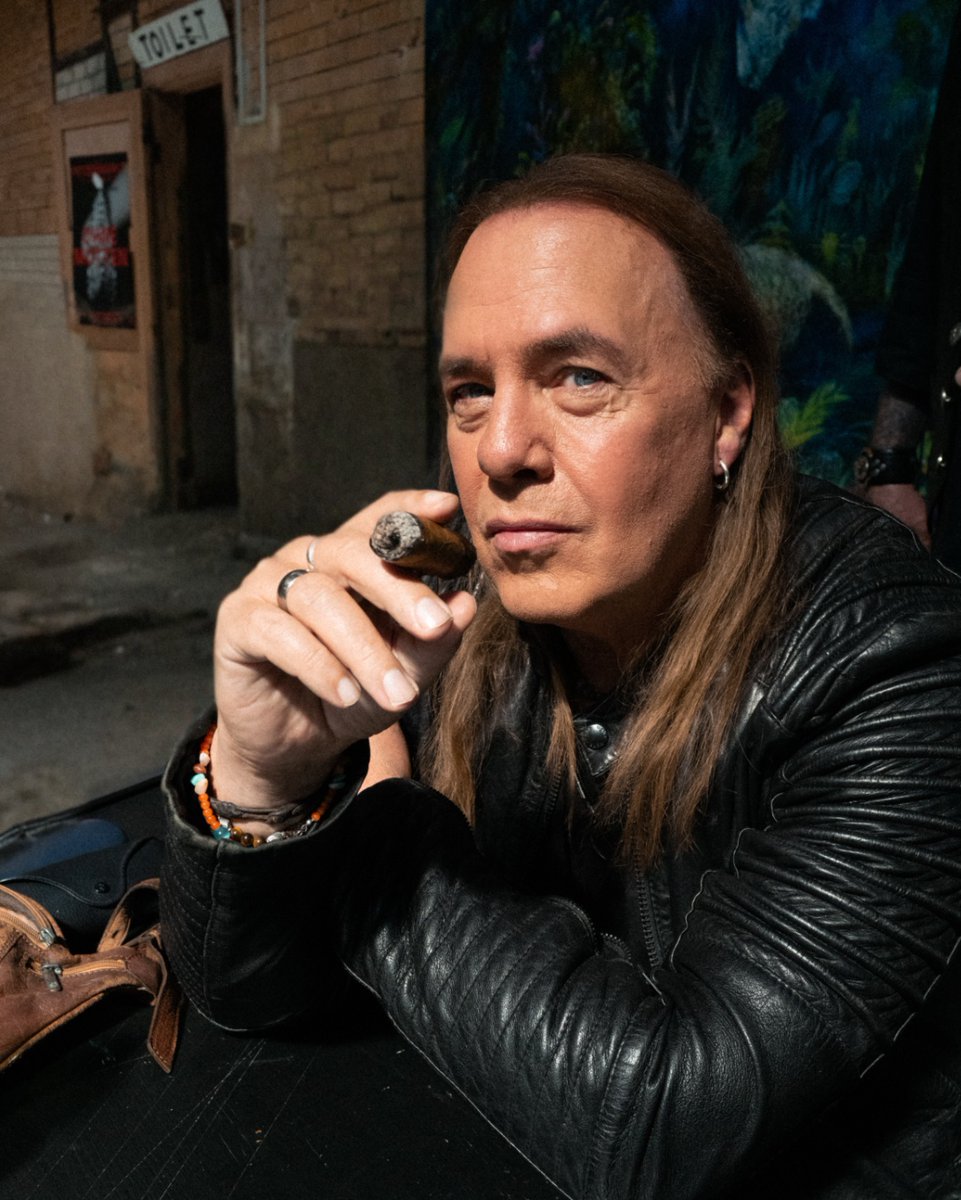 Hi, my name is Andi and I’m hanging out at our photo shoot for our upcoming album Giants &amp; Monsters!
Leather jacket? Check. Steely gaze? Double check. Ready to shake the walls with the new Helloween album? Always.

#helloween #giantsandmonsters