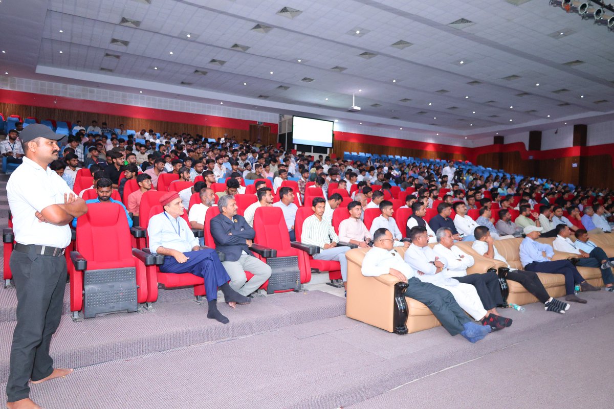 In 3rd state convention of #AgrivisionGujarat held at Dantiwala, Dr. C.G. Joshi (Director, Gujarat Biotechnology Research Centre, Gandhinagar) discussed the topic of Agricultural Parliament session-2.