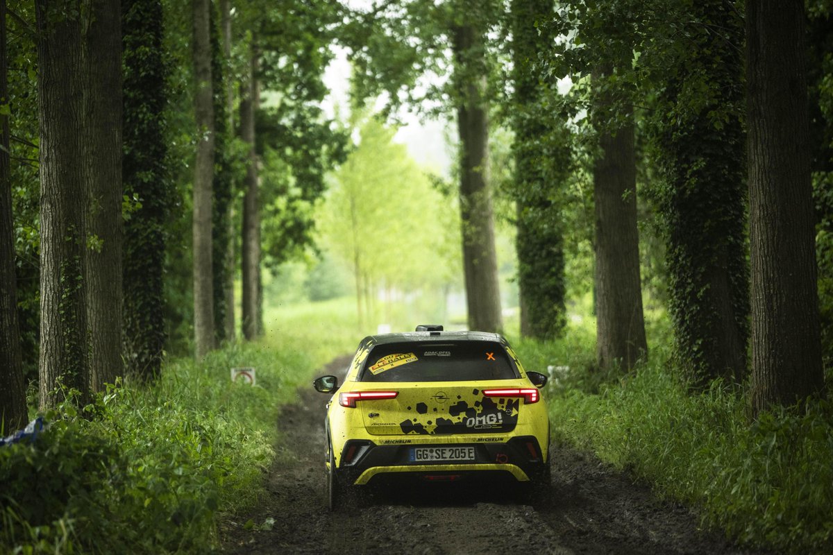 ⚡The Mokka GSE Rally made its debut at ELE Rally 🇳🇱. <a href="/Opel/">OPEL</a>'s pioneering race car is the first to be developed for #FIA’s new eRally5 regulations. Its #OMGGSE design and cutting-edge motorsport tech is here to electrify the future of rallying.
Read more: media.stellantis.com/em-en/opel/pre…