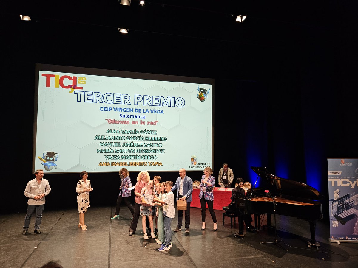 Jornada Autonómica #TICyL2025 <a href="/CCMDCyL/">CCMD CyL</a>

Premios del concurso de vídeos #PSCD Primaria: 

3️⃣ <a href="/CEIPVIRGENVEGA/">CEIP. Virgen de la Vega</a>
2️⃣ <a href="/VirgendelRivero/">CEIP Virgen del Rivero</a>
1️⃣ <a href="/ceipfernandoII/">ceip fernando II</a> 

#SeConTIc
#tiCyL
#formaciónCyL