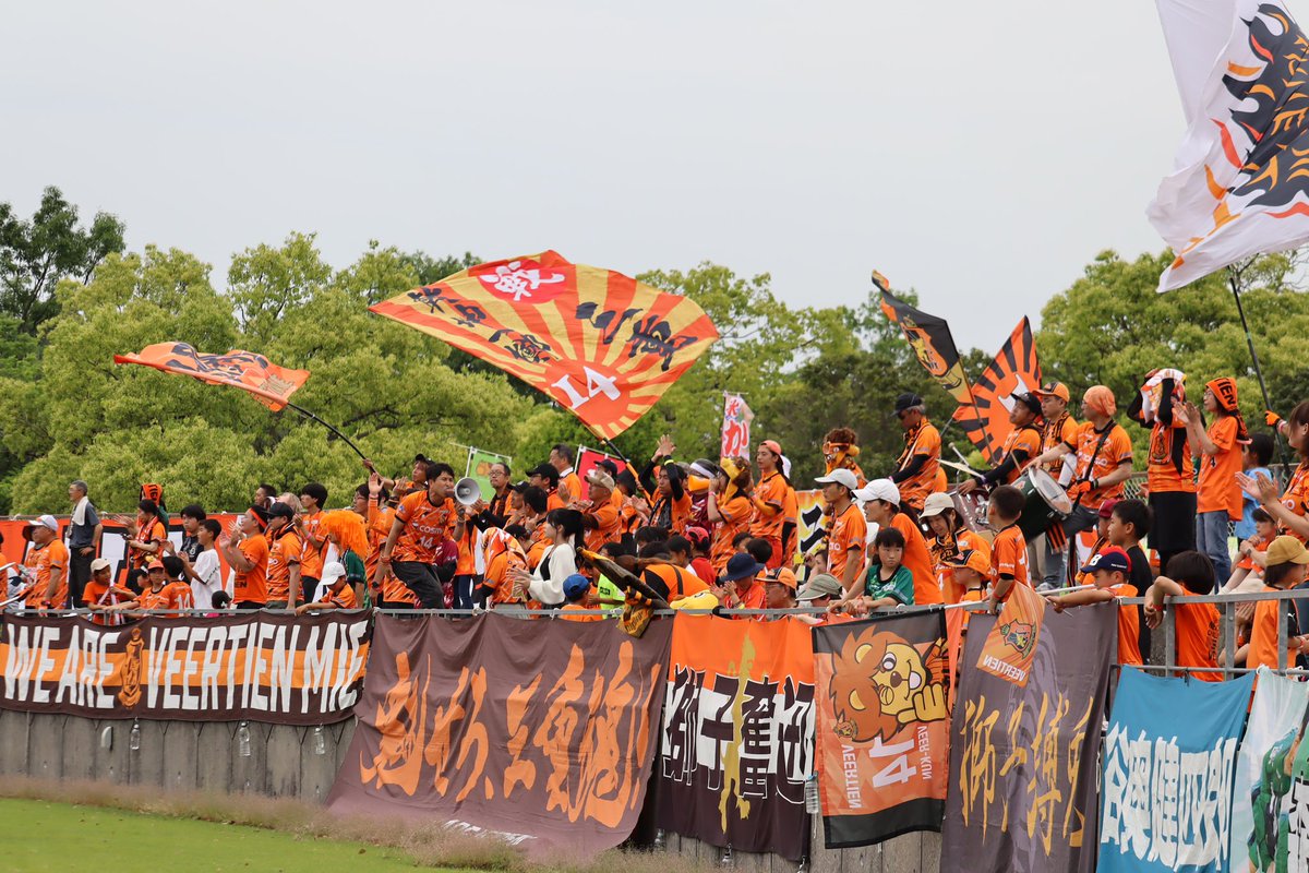 J昇格や天皇杯を勝ち進むのは目標であり成し遂げたい。
ただ、地域に愛され、地域の皆様が集まれる場所を作ることは蔑ろにしたくない。
目標だけに囚われず、皆様がココが大好きで、生きがいにできるような場所を作るために活動していきたい。
だからこそ四日市での試合はとても重要で価値がある。