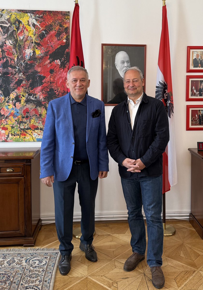 Andreas Schieder (@schieder) on Twitter photo Als ständiger Albanien-Berichterstatter im <a href="/Europarl_AT/">Europaparlament</a> traf ich Botschafter <a href="/FateVelaj/">Fate Velaj</a> für einen spannenden Gedankenaustausch über Albanien, Österreich, Europa und Kultur! Als ständiger Albanien-Berichterstatter im <a href="/Europarl_AT/">Europaparlament</a> traf ich Botschafter <a href="/FateVelaj/">Fate Velaj</a> für einen spannenden Gedankenaustausch über Albanien, Österreich, Europa und Kultur!