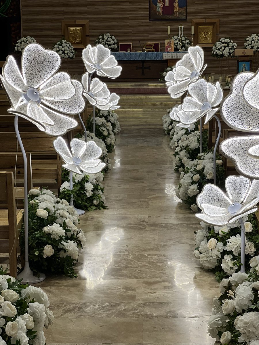 WarmIssa's tweet photo. 💐 “Where flowers bloom, so does His presence — celebrating First Communion with divine beauty.” 🙏
#zakbyzakhiaissa #zakfloralandchocolate #formoreinfo 70/196275 https://t.co/K0srniqiP6
