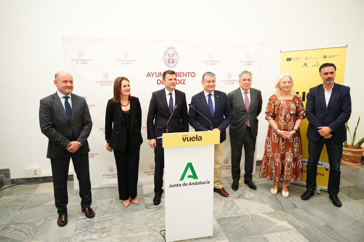 sandetel's tweet image. Cádiz fue el epicentro del Día de Internet con la campaña #VuelaSinLímites de @AndaluciaVuela y @AgenciaDigAnd.
✔Talleres, webinars y formación para destacar la importancia de la capacitación digital para todos los colectivos.
#ProyectosSANDETEL #ddi2025