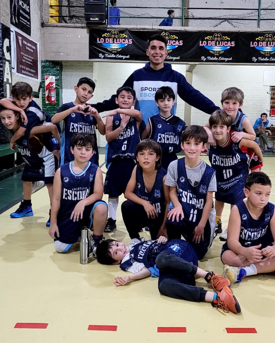 SportivoEscobar's tweet photo. 💥 ¡𝗙𝗘𝗖𝗛𝗔 🔟 𝗗𝗘 𝗟𝗔𝗦 𝗜𝗡𝗙𝗘𝗥𝗜𝗢𝗥𝗘𝗦 𝗠𝗔𝗦𝗖𝗨𝗟𝗜𝗡𝗢! 🏀

📅 Se jugó por la Norte 2 @FEBAMBAok como visitante vs #IndependienteEscobar

✅ #U9: 08-52
❎ #U11: 74-44
✅ #U13: 29-68
✅ #U15: 39-114
✅ #U17: 55-75
✅ #U21: 56-96

#CSEntenario | #Basquet #FeBAMBA https://t.co/b4OqhLkGck