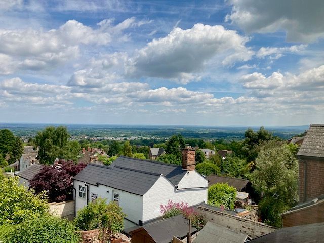 grayfly's tweet photo. Love music, history, and the outdoors?
Live in the town that inspired Elgar himself.
This 4-bed home in Malvern has incredible views and direct hill access.
π https://t.co/JAkvlzc3Dr
#ElgarCountry #RightmoveUK #MalvernLife https://t.co/9wYZjWkxRj
