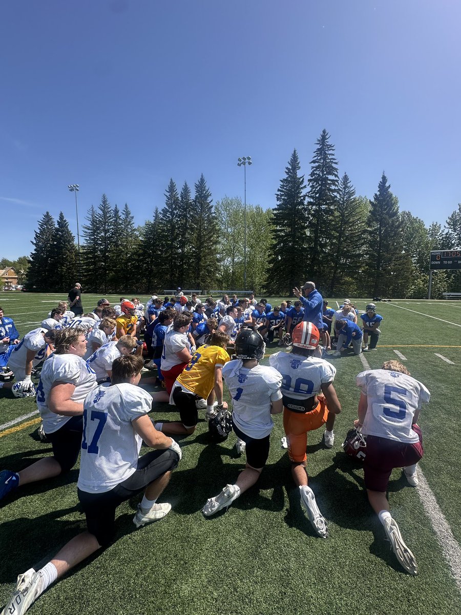 Yesterday, we completed our U18 Top 100 selection camp.

Thank you to all our athletes, coaches, and support staff for their efforts this past weekend.

Next weekend, we will be in Sherwood Park for our U17 Team Alberta final selection camp. Let’s go Berta!💙🤍