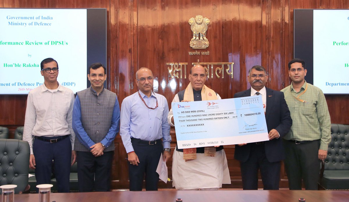 DefProdnIndia's tweet image. Raksha Mantri Shri Rajnath Singh reviewed progress with #CMDs of 8 #DPSUs, lauding the role of the entire defence industry in developing platforms and technologies that proved vital during #OperationSindoor.

In view of the prevailing geopolitical scenario and the recent