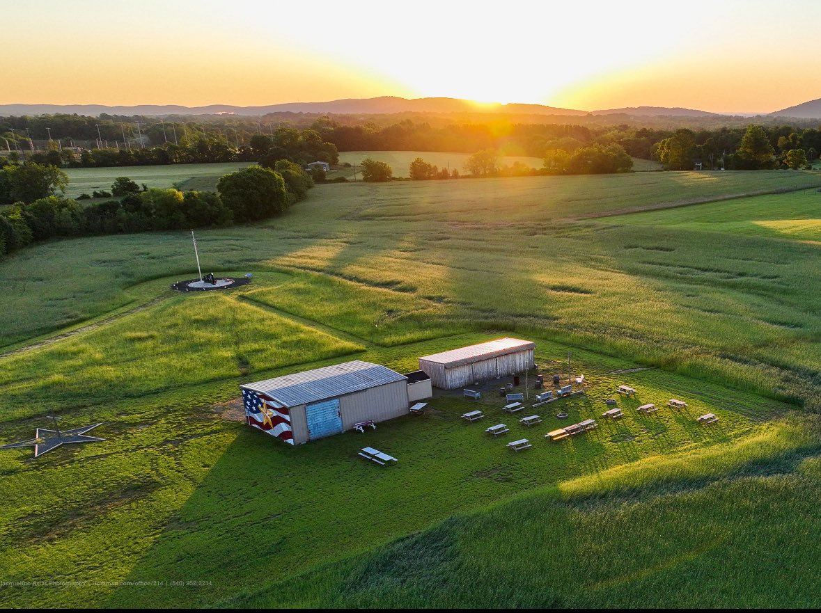 Join us today starting at 12PM until 5PM Lovettsville Gold Star Memorial. 

Place a flag at the memorial, grab a seat at “The Shed” and raise a glass to those who have sacrificed their lives for our country! 

12890 Berlin Turnpike
Lovettsville VA 20180
#MemorialDay