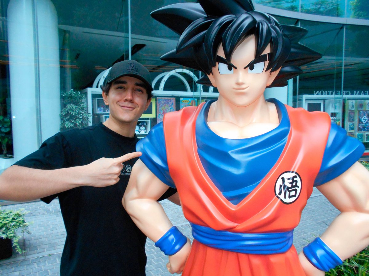 Roiereal's tweet image. estoy en japón con kokun y el chilemorron 悟空とシナモロールと一緒に日本にいます
