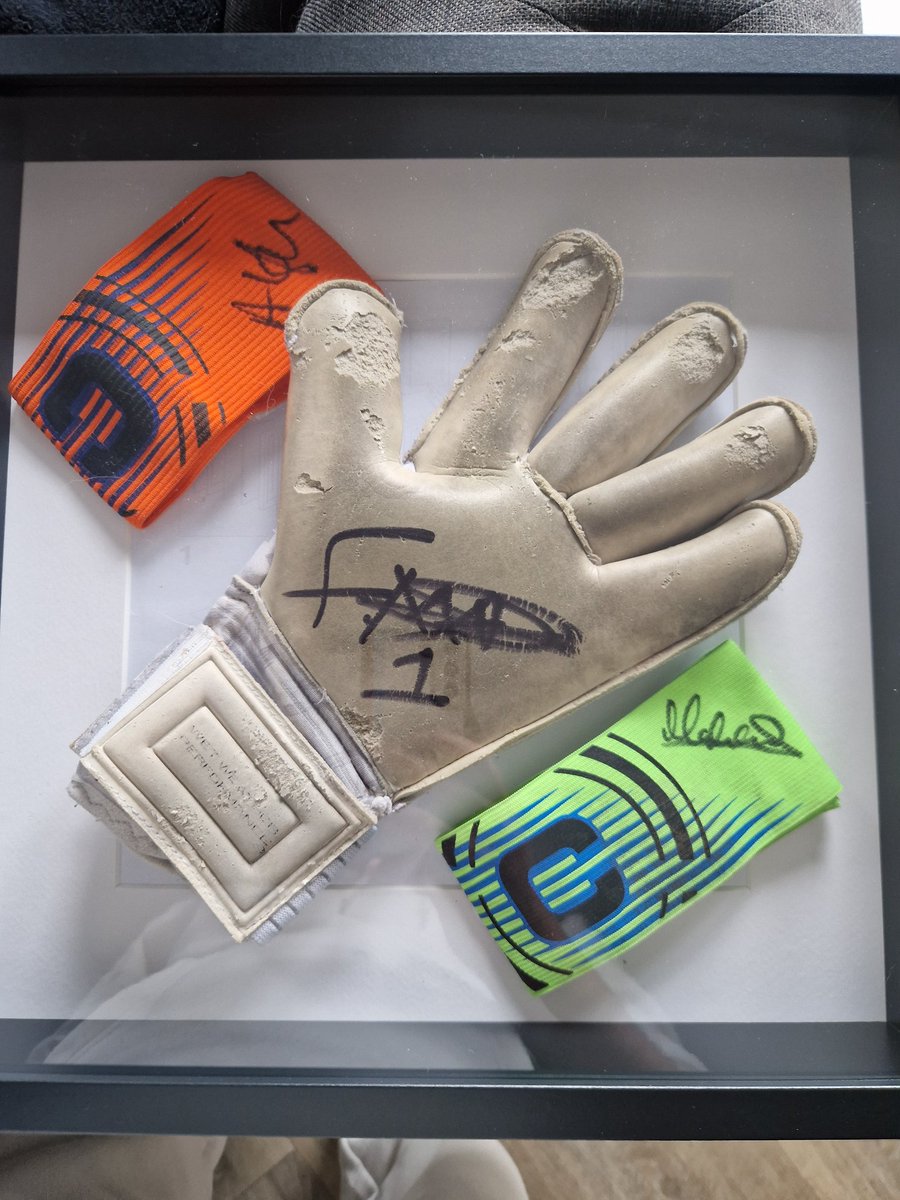 Richard Parker 🐝 tweet media