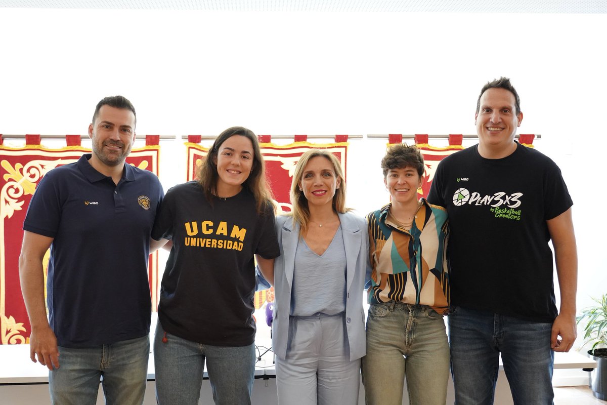 Nuestra ciudad acoge el Play3x3 Fest #Alcorcón 
🏀🎵 Deporte, música, ocio y participación se dan cita en este gran evento que aglutina deporte y cultura urbana con conciertos en directo, torneos de break dance y freestyle.
¡Gracias a las deportistas y organizadores por su