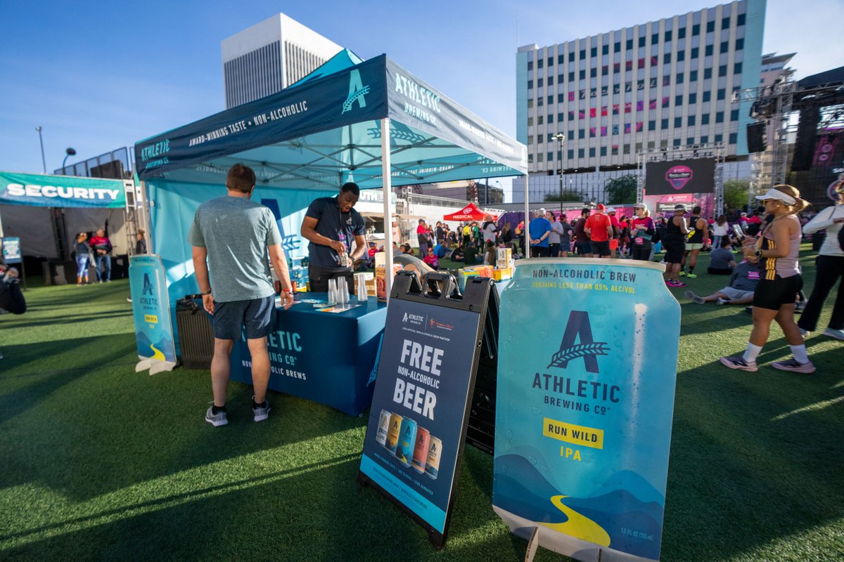 RunRocknRoll's tweet image. Ready to rock, San Diego? Cool off post-race with a cold NA brew from our friends at @AthleticBrewing - crafted right here in SD and shockingly non-alcoholic. 🍻

#AthleticBrewing #FitForAllTimes #RnRSanDiego