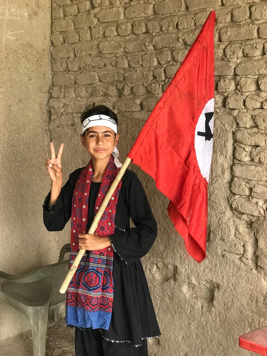 انقلاب جڏهن جهوپڙي مان اٿندو آهي ته
 محلاتن کي به مٽي ۾ ملائي ڇڏيندو آهي
چي گويرا
#JusticeForZahidLaghari
#JusticeForIrfanLaghari
#NoMoreCanalsOnIndus
#MartyrsOfIndusRiver
#SRCF
#NoMorePPP
<a href="/AJEnglish/">Al Jazeera English</a> 
<a href="/BBCWorld/">BBC News (World)</a> <a href="/UN_HRC/">UN Human Rights Council</a> <a href="/amnestysasia/">Amnesty International South Asia, Regional Office</a>