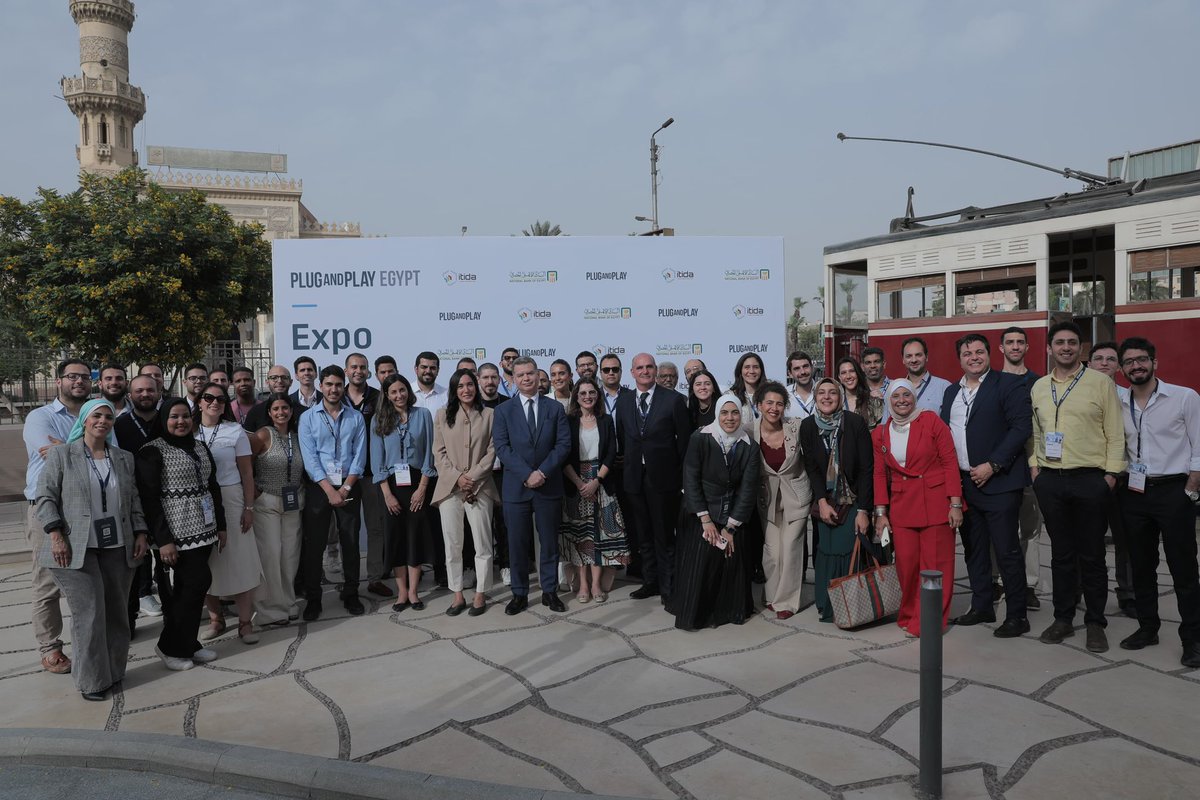 ITIDA's tweet image. 159 startups graduated today from the ITIDA x Plug and Play Egypt program at Creativa Hub – Sultan Hussein Kamel Palace.

Eng. Ahmed ElZaher joined partners, startups &amp;amp; investors to mark this milestone.

#JustInTimeForEgypt #StartupEgypt #SmartCitiesHub #ITIDA