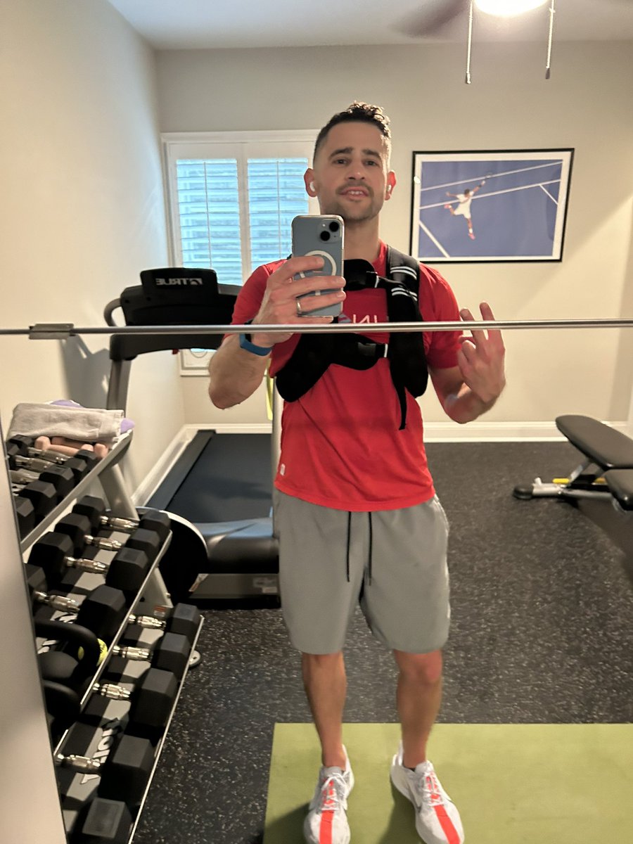 Remembering &amp; honoring all those who have served and given the ultimate sacrifice for our country and our freedom. #MemorialDay