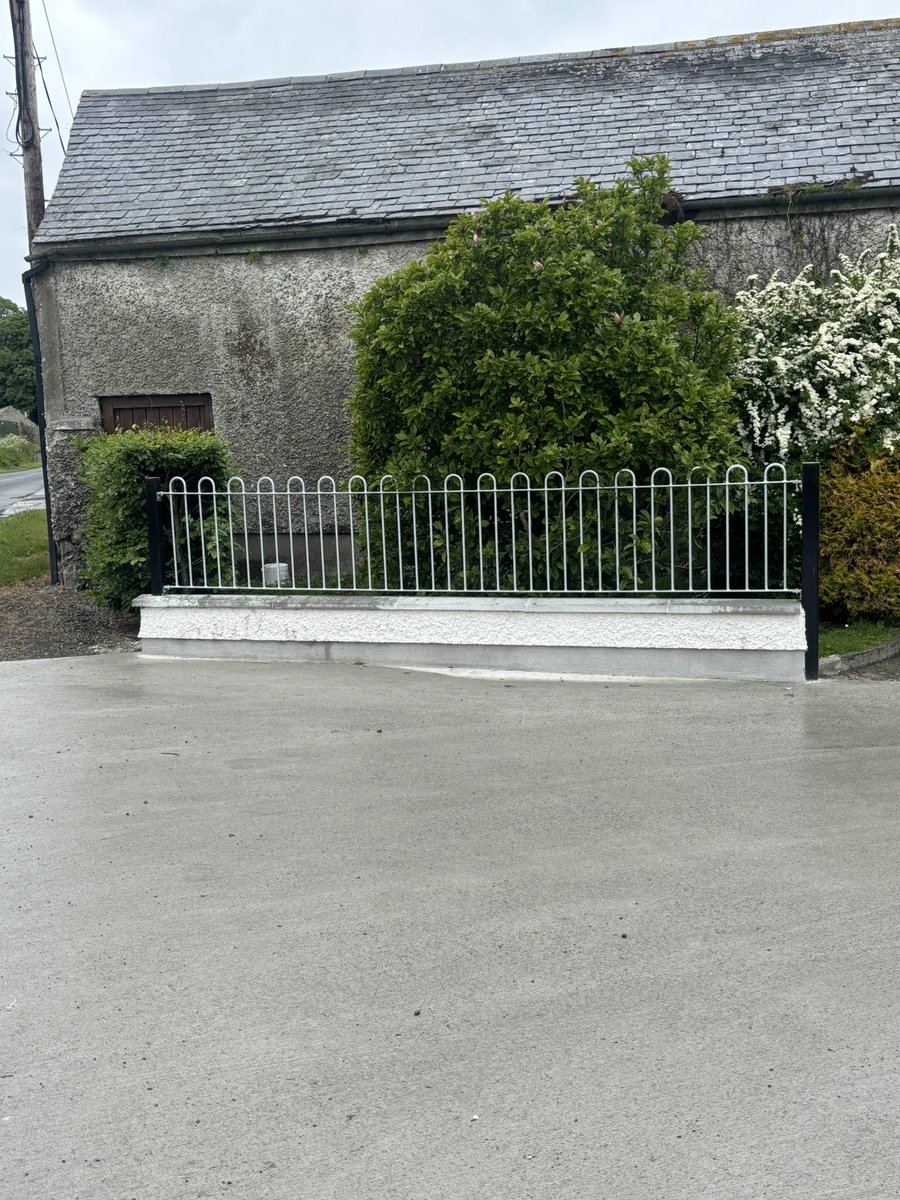 Got this railing up between the showers today.