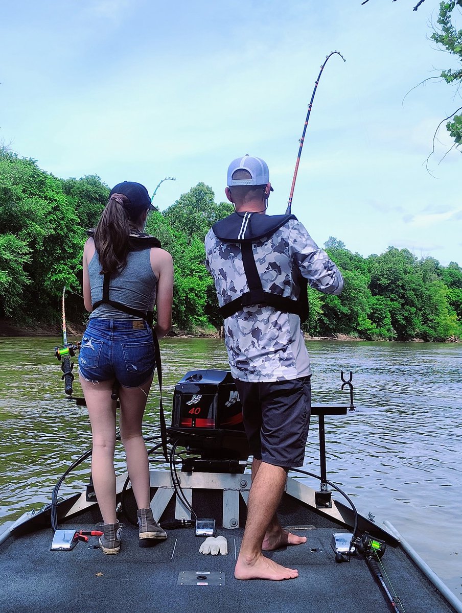 Fish_In_Chatham's tweet photo. Got my girl out on river recently https://t.co/J679xpZQ6V