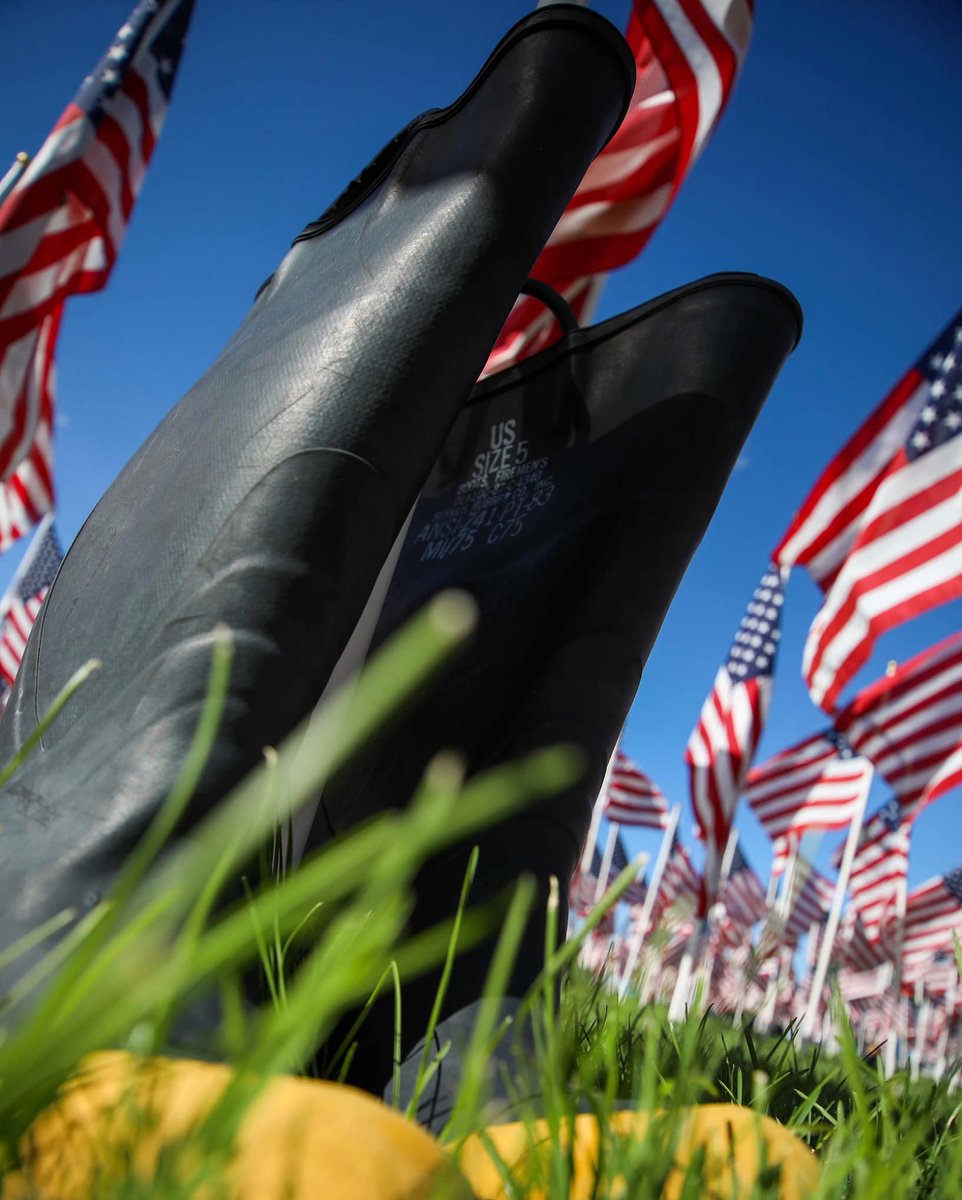 Thinking of those that gave their lives for our freedom.