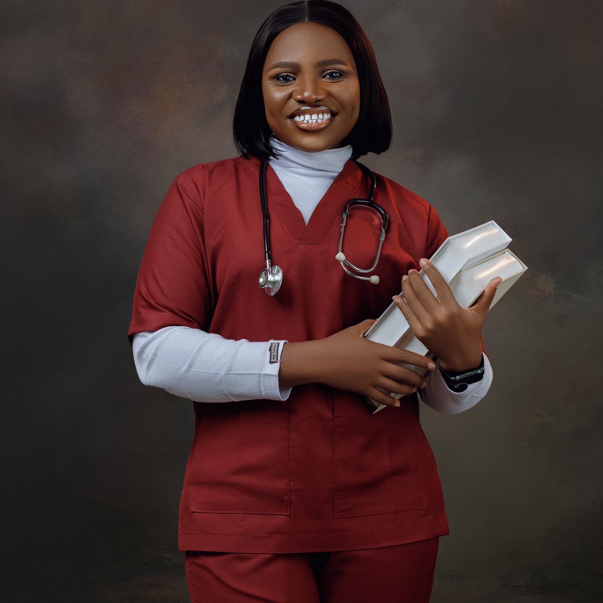 InimfonDickson1's tweet photo. A proud Medical Physiologist ❤️
Unto the next😊 https://t.co/0zvuSZW6Do