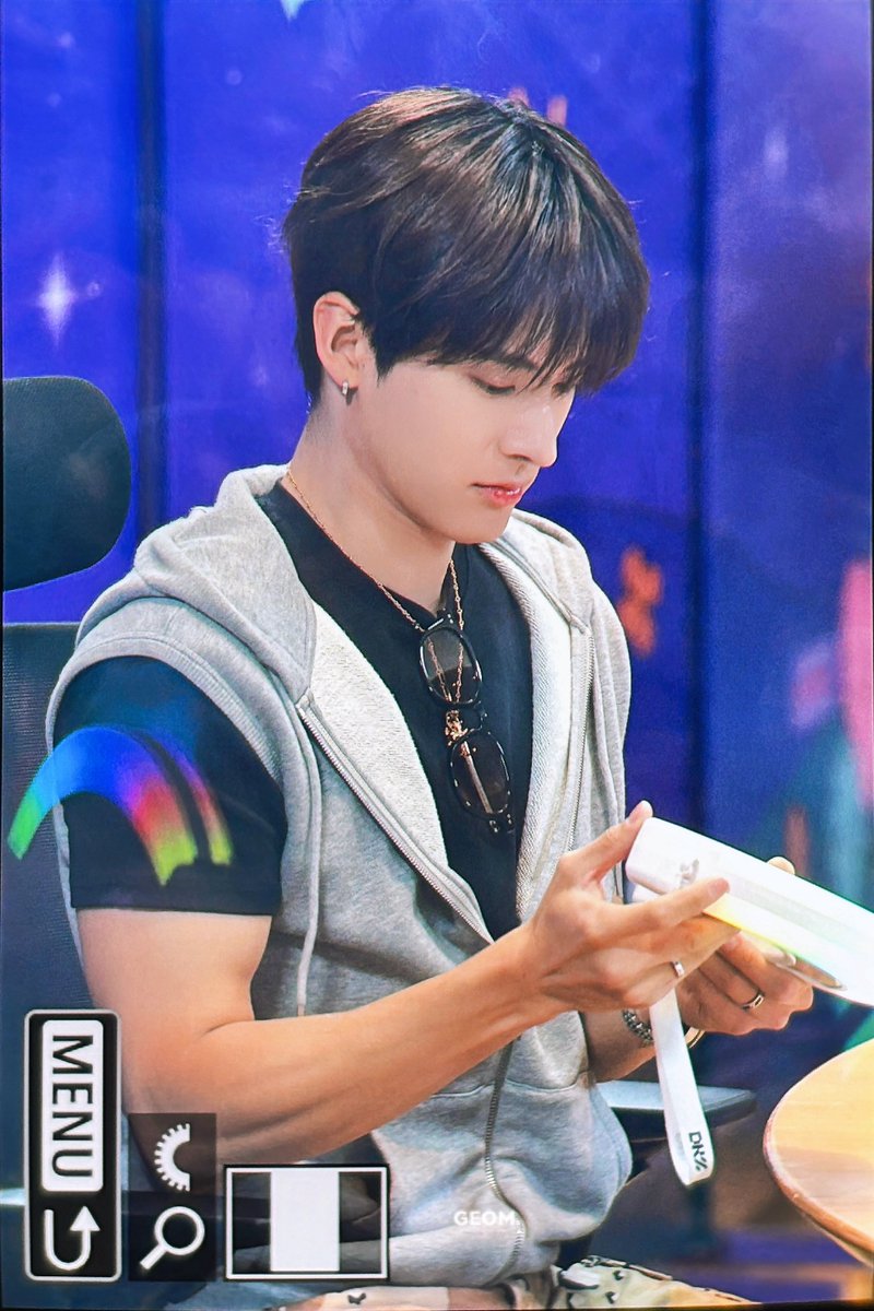 geometry_eric's tweet image. 250526

#소녕재 #손영재 #손에릭 
#에릭 #ERIC #에디
#더보이즈 #THEBOYZ