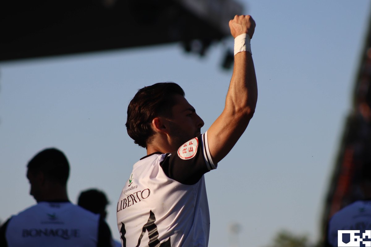 Merida_AD's tweet image. 📸 Ya está disponible la galería de imágenes del #MéridaAtletiB

🔎 Búscate en la grada y disfruta de las mejores imágenes del partido ⚪️⚫️

📲 facebook.com/media/set/?set…