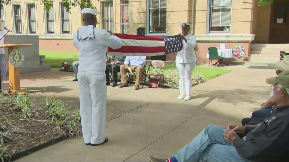 Today, we pause to remember the brave men &amp; women who gave their lives for our freedom. We honor the fallen &amp; the missing—heroes whose sacrifice we’ll never forget.

We remember.
We honor.
We will never forget. 🇺🇸

#MemorialDay2025 #morganfortexas #txlege 

Image: Khou News
