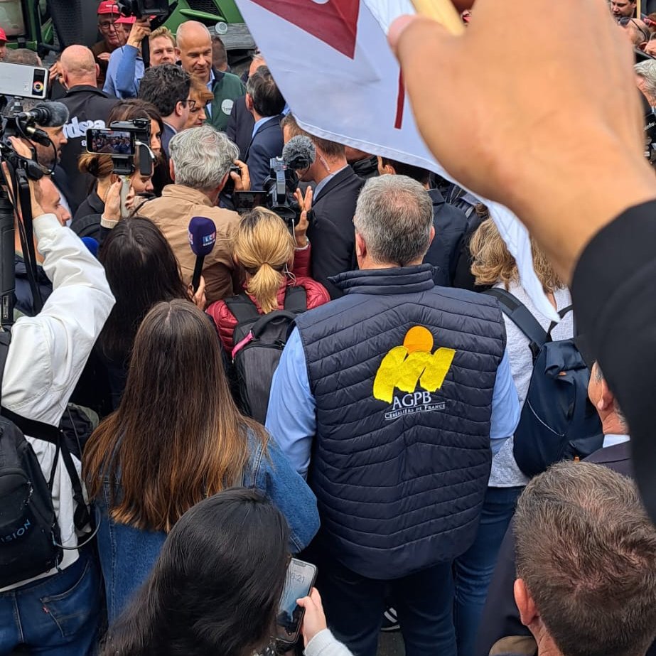 AGPB-Les Nouveaux Céréaliers (@agpb_cerealiers) on Twitter photo Mobilisés aujourd'hui à <a href="/AssembleeNat/">Assemblée nationale</a> pour le vote de la #loicontraintes !🏛️✊
📢 Après 18 mois d'attente et d'espoirs , l'indécente tentative d'obstruction de LFI et des écologistes ne doit pas hypothéquer l'avenir de ce texte essentiel et de bon sens !🌾 Mobilisés aujourd'hui à <a href="/AssembleeNat/">Assemblée nationale</a> pour le vote de la #loicontraintes !🏛️✊
📢 Après 18 mois d'attente et d'espoirs , l'indécente tentative d'obstruction de LFI et des écologistes ne doit pas hypothéquer l'avenir de ce texte essentiel et de bon sens !🌾