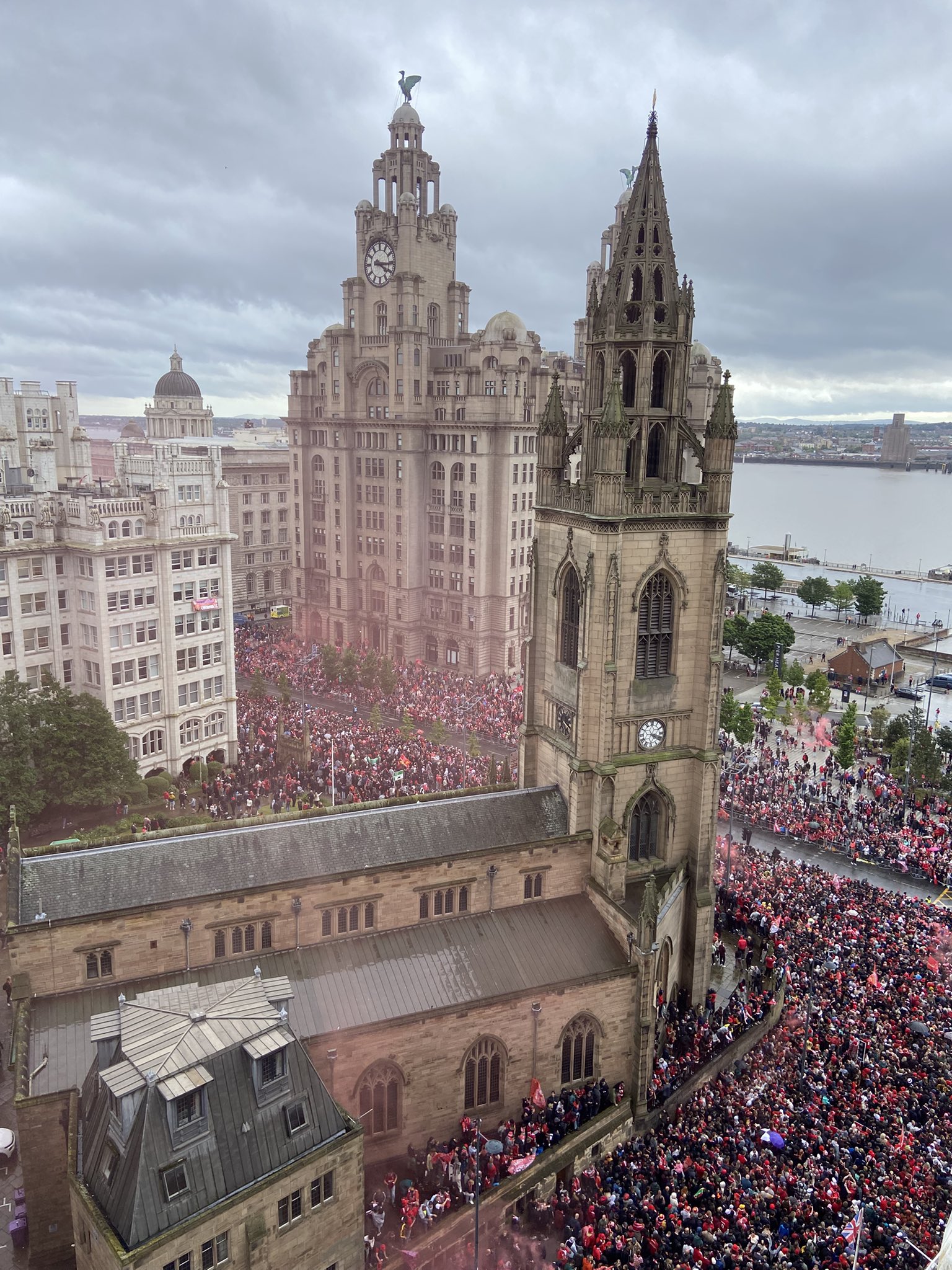 Gr4rqJeXYAABcDA?format=jpg&name=large